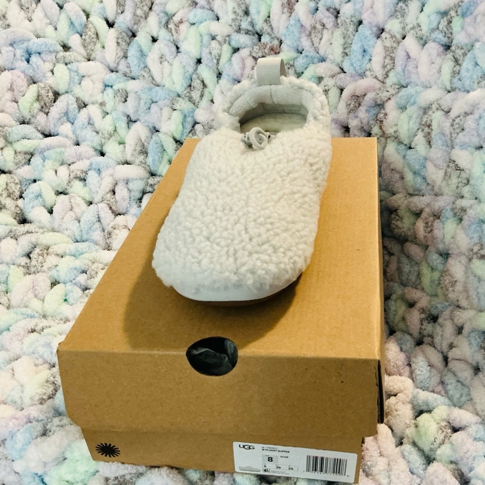 UGG Cream Flushy Slippers